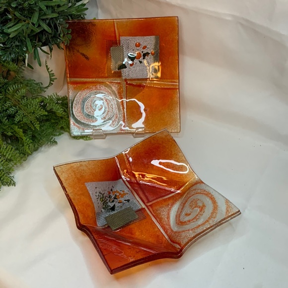 Handmade orange and silver fused glass decorative plates set of 2 - Picture 2 of 12